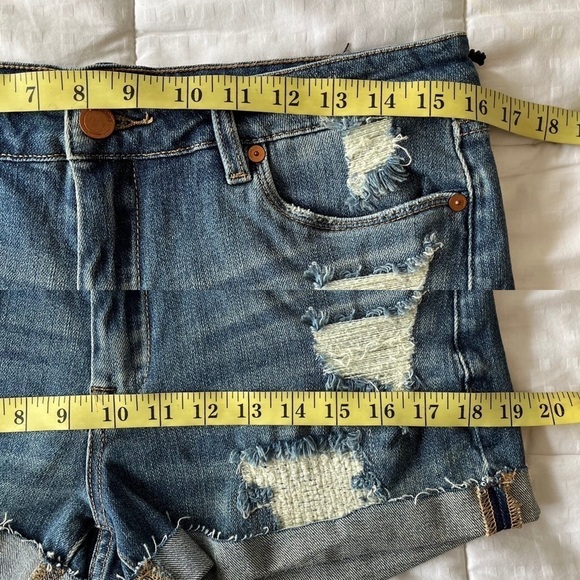 BLANK NYC The Fulton Distressed Roll Up Denim Jean Short NWT 27” - Picture 15 of 16